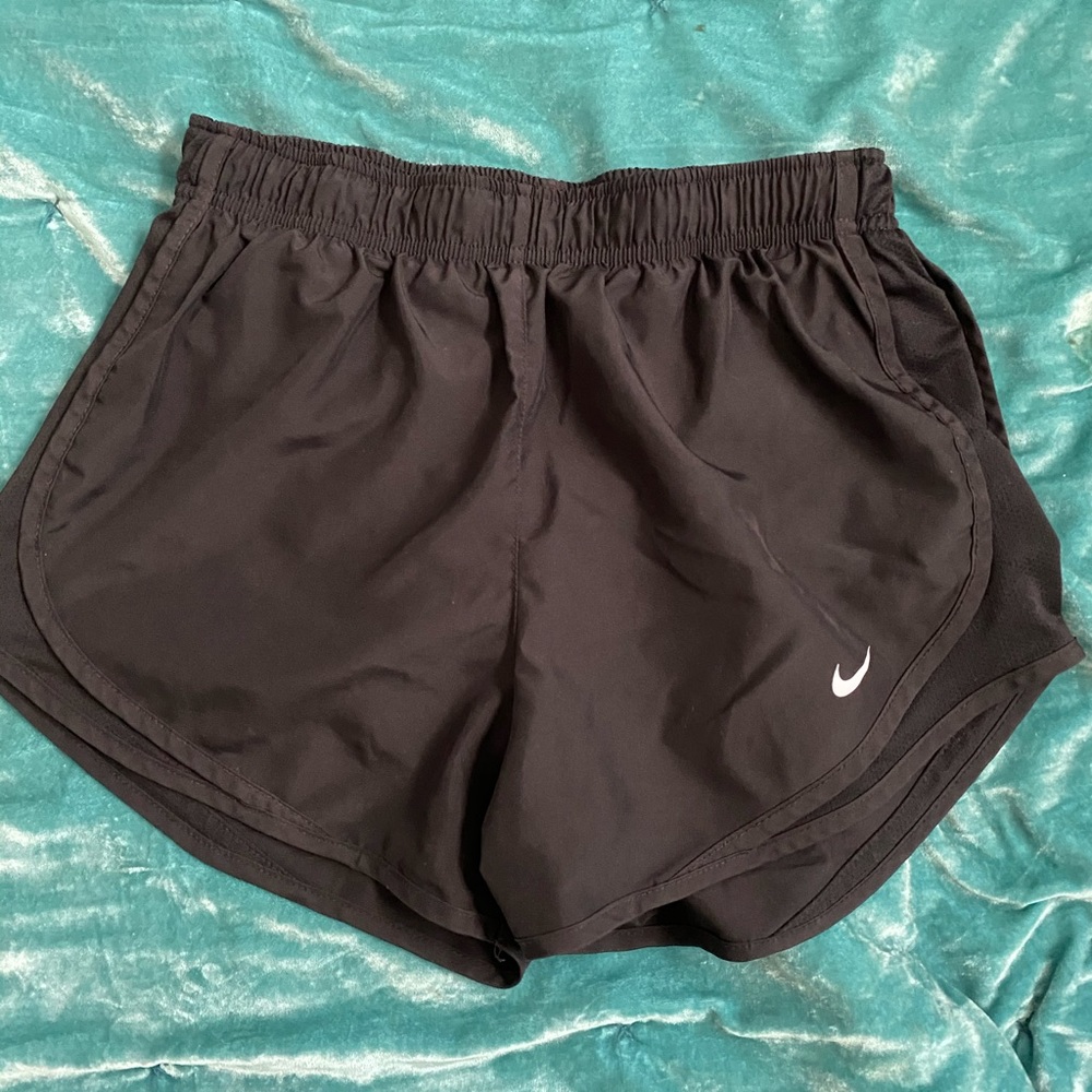 all black nike running shorts